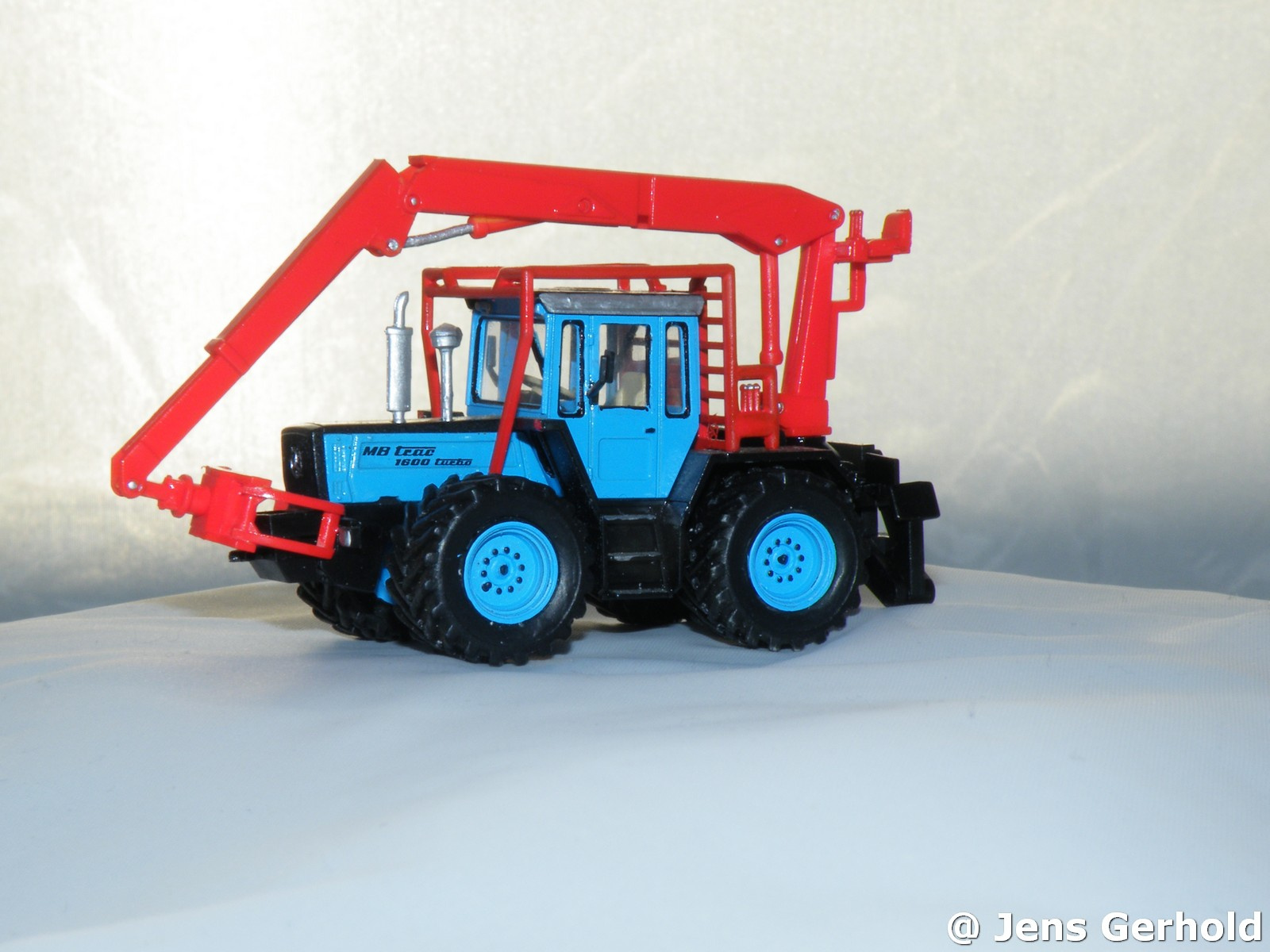 MB-Trac 1600 Forstkran